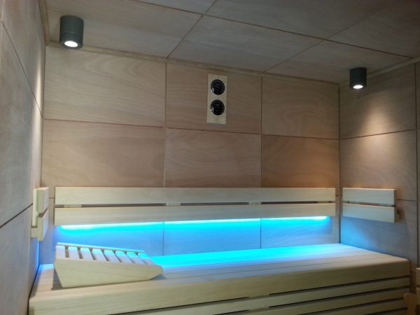 piscinas wellness lounge led tres