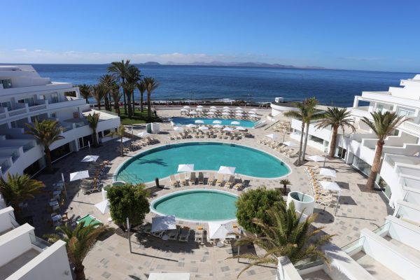 piscinas publicas hotel iberoster lanzarote park