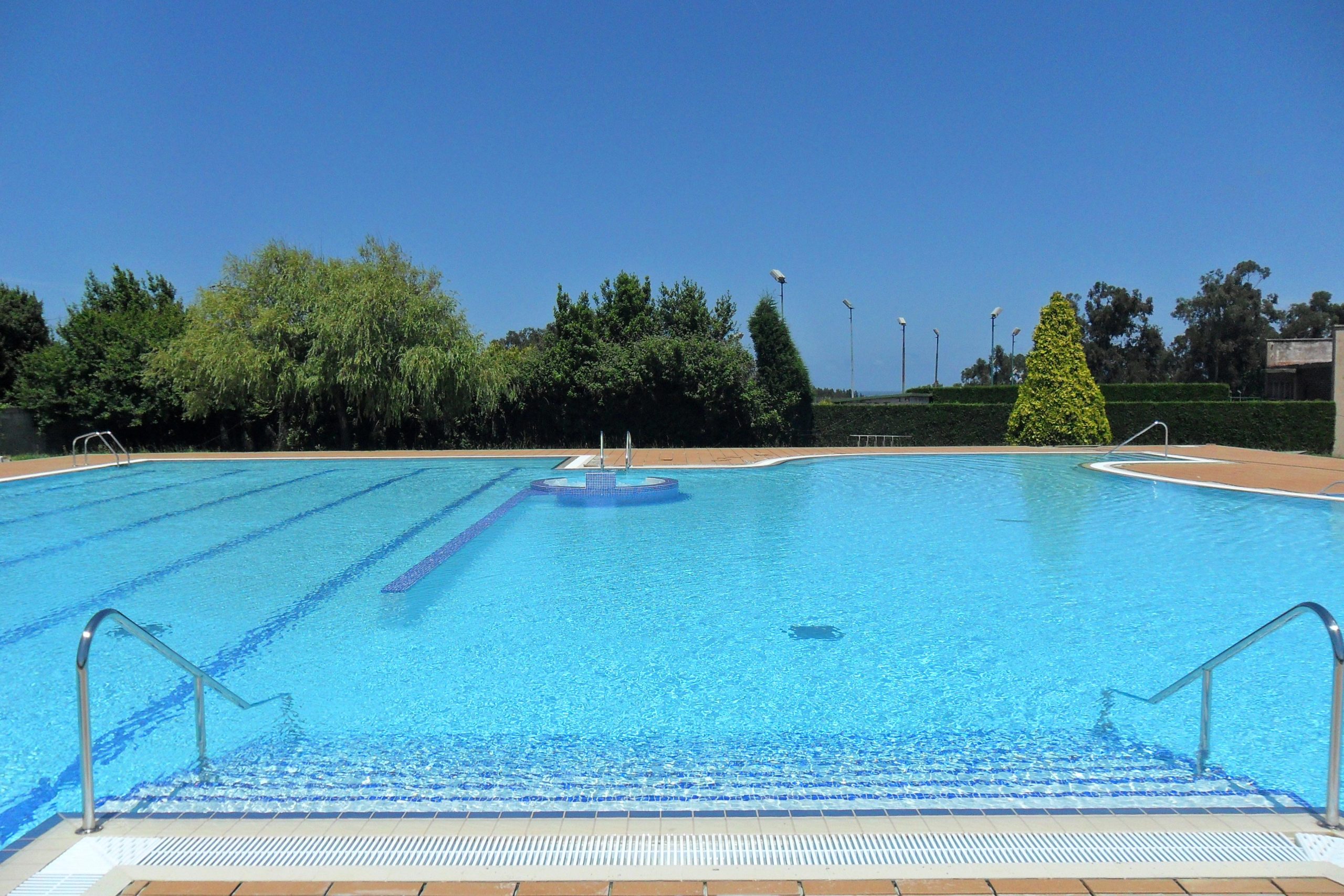 Lee más sobre el artículo Ventajas de reformar una piscina en 2022