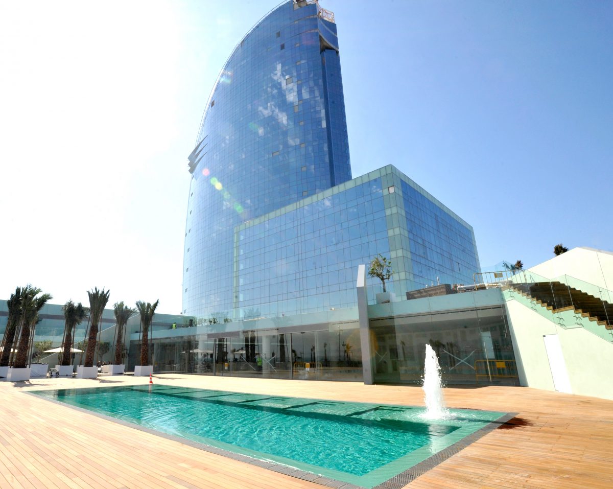 piscinas hoteles en barcelona